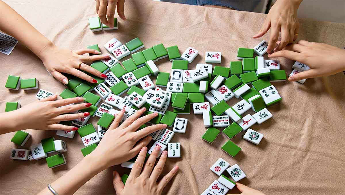 The Popularity of Mahjong in Singapore